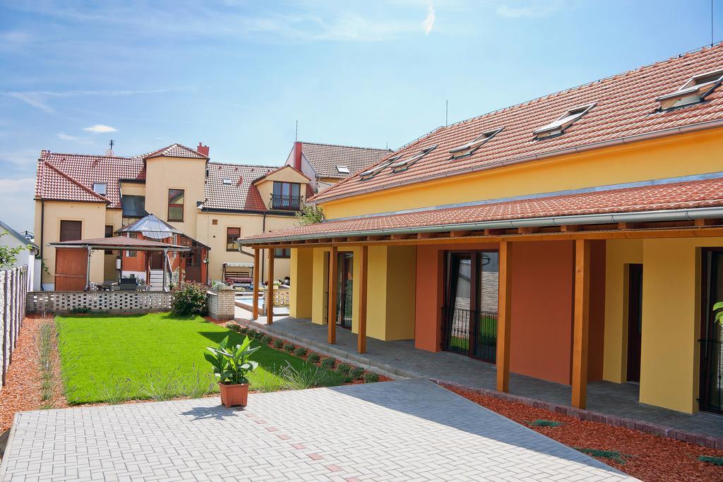 Pension Cizek Mikulov Εξωτερικό φωτογραφία