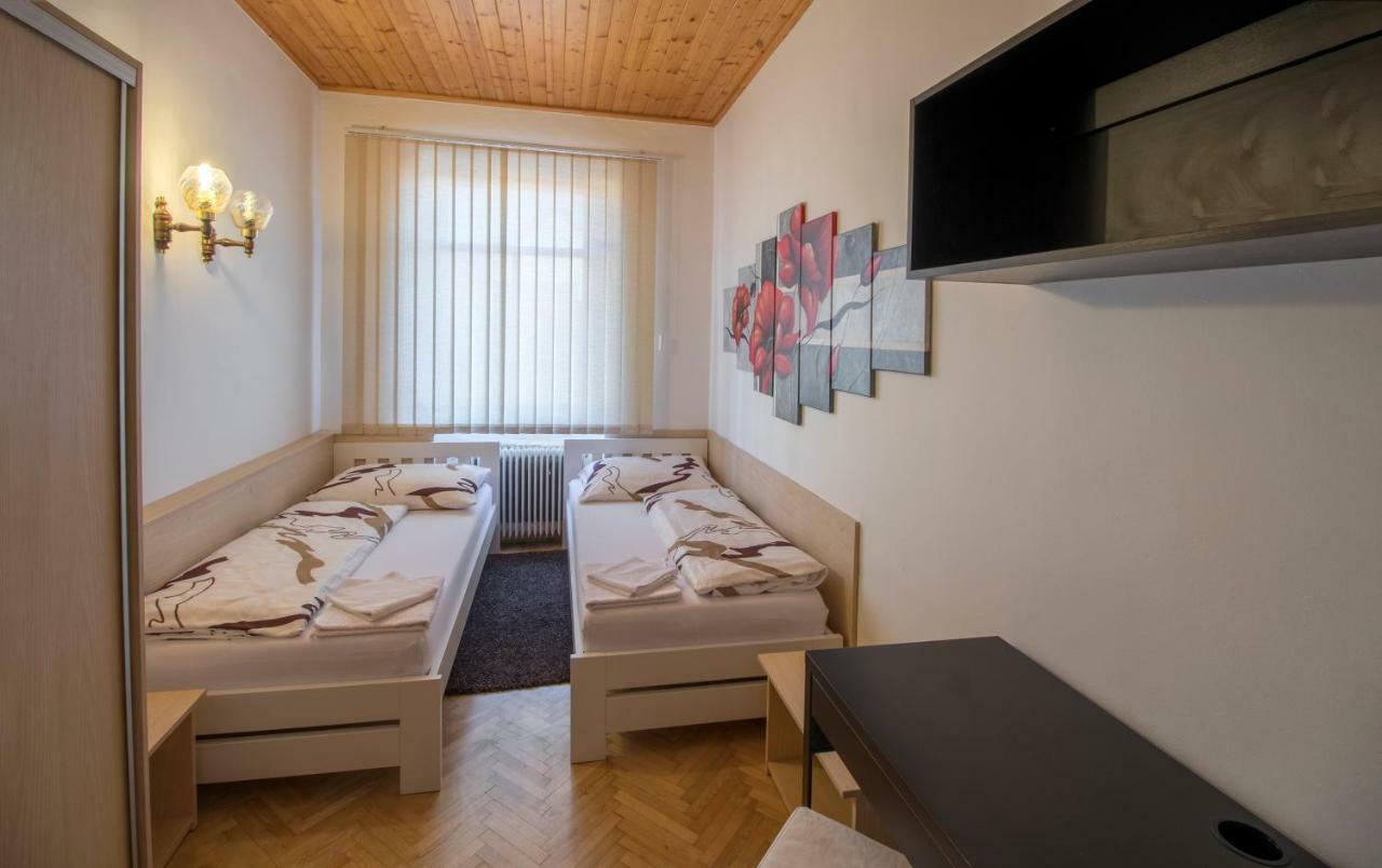 Pension Cizek Mikulov Εξωτερικό φωτογραφία